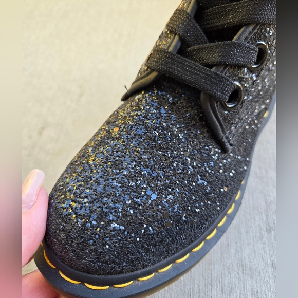 ISO Right Shoe or Sell Left, 7 - Picture 3 of 9